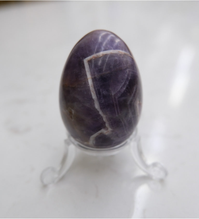 Amethyst Egg – Peace, Positive Energy & Intuition